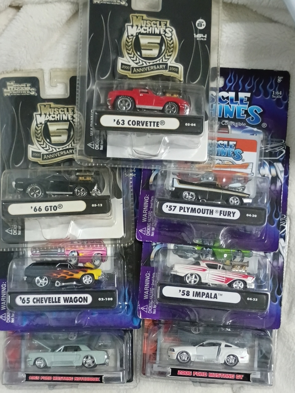 Muscle Machines '63 Corvette Die-Cast Car - Red